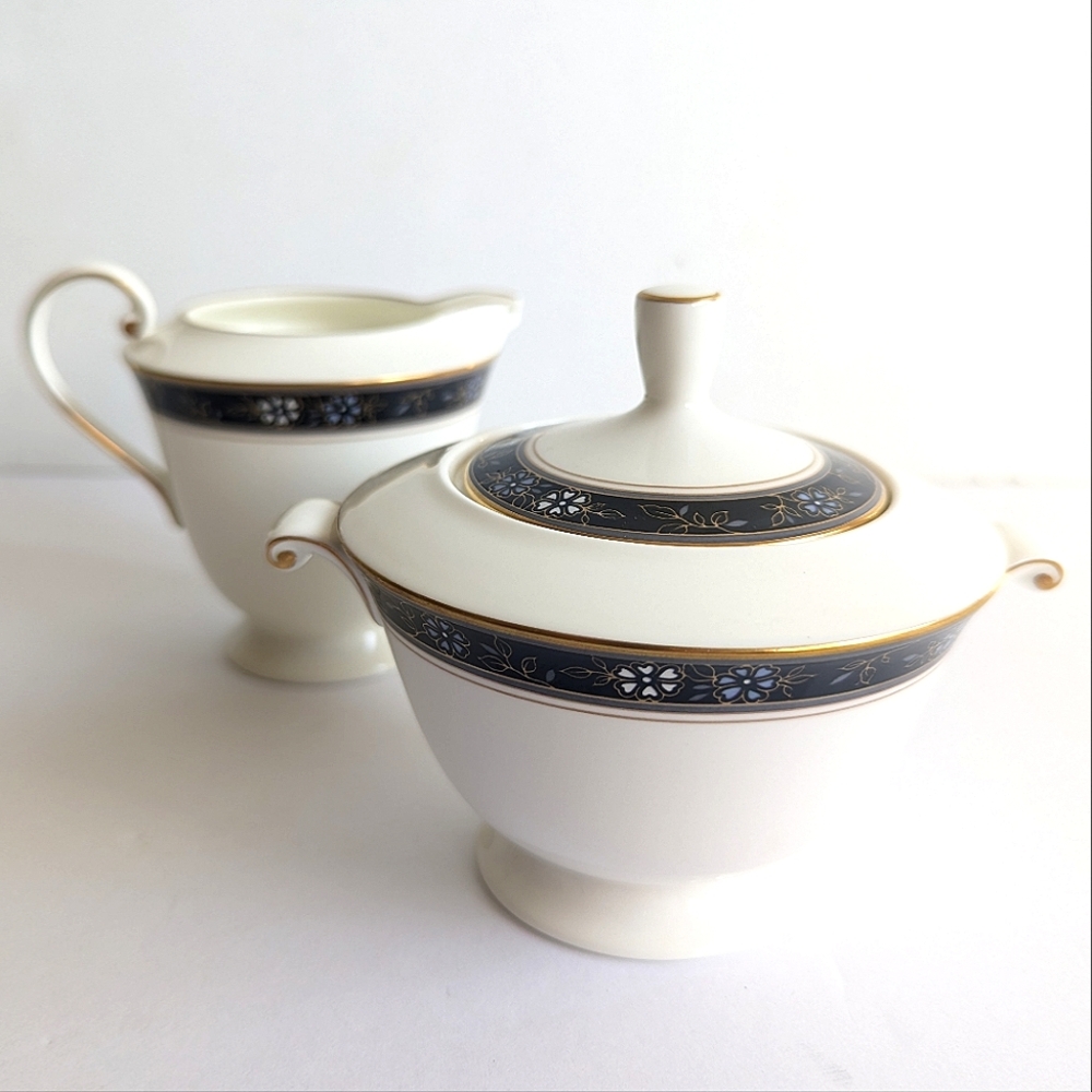 Oscar De La Renta Bone China Sugar Bowl with Lid & Creamer Jar AVIANCE 🖤